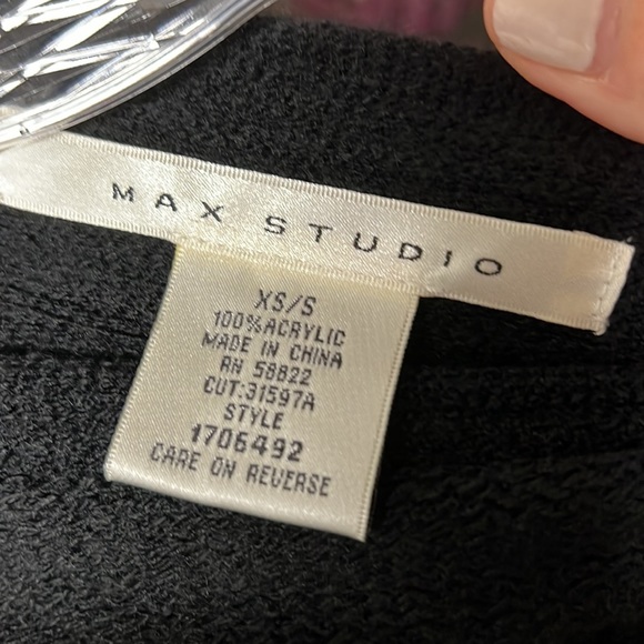 Max Studio - Picture 6 of 6